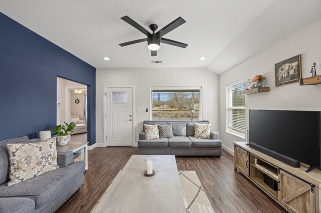 800 N Broughton Street, Sherman, TX 75090