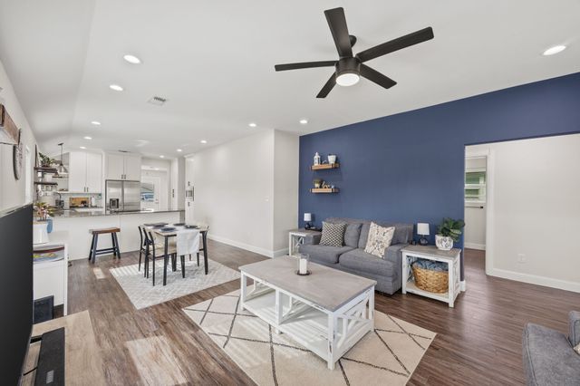 800 N Broughton Street, Sherman, TX 75090