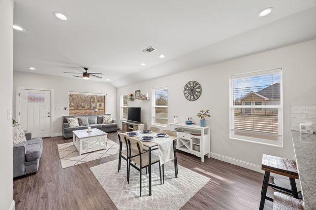 800 N Broughton Street, Sherman, TX 75090