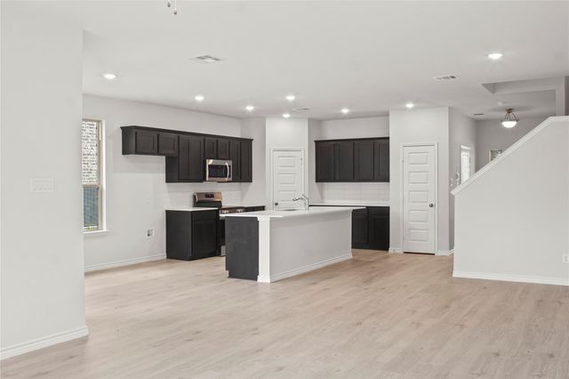 406 Saddle Lane, Denton, TX 76205