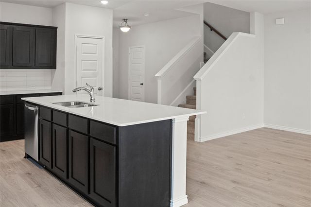 406 Saddle Lane, Denton, TX 76205