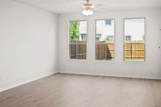 406 Saddle Lane, Denton, TX 76205