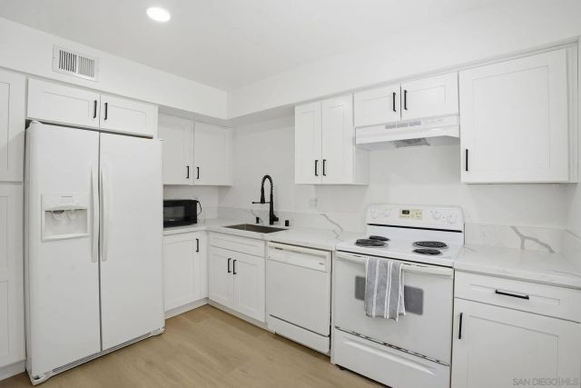 6864 Hyde Park Drive C, San Diego, CA 92119