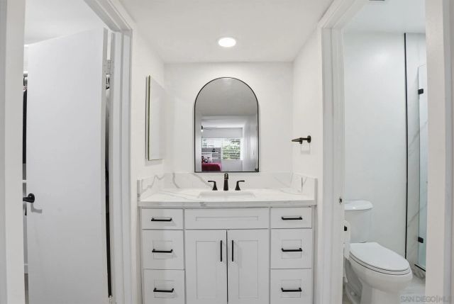 6864 Hyde Park Drive C, San Diego, CA 92119