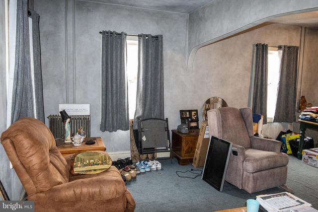 33-35 N BERRY ST, Coal Township, PA 17866