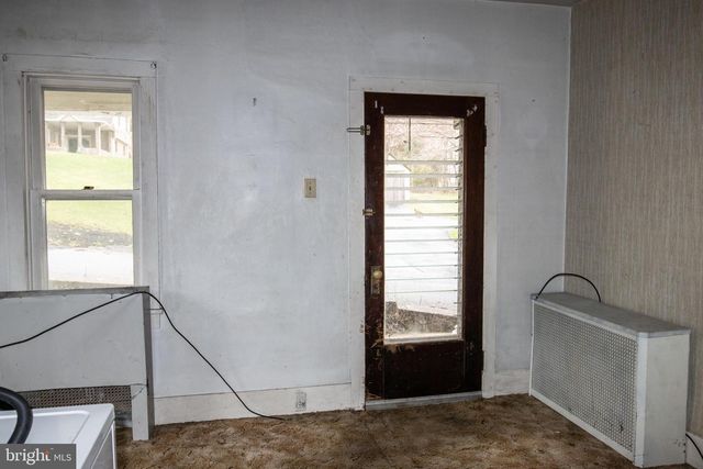 33-35 N BERRY ST, Coal Township, PA 17866
