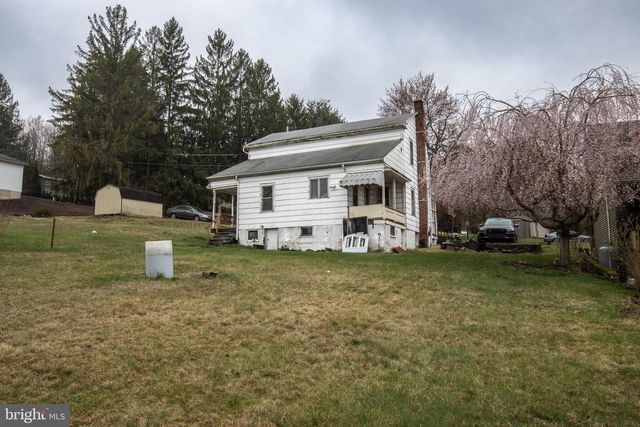 33-35 N BERRY ST, Coal Township, PA 17866