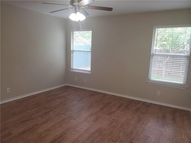 551 New Country RD, Kyle, TX 78640