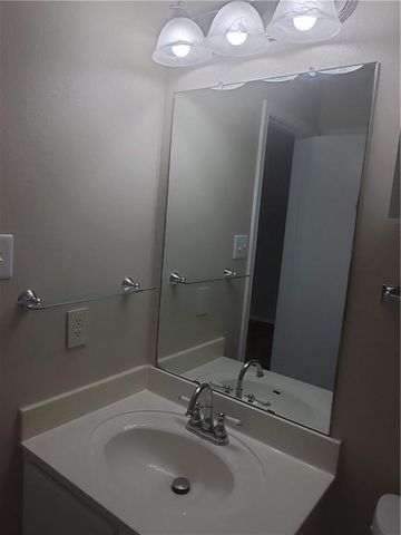 551 New Country RD, Kyle, TX 78640