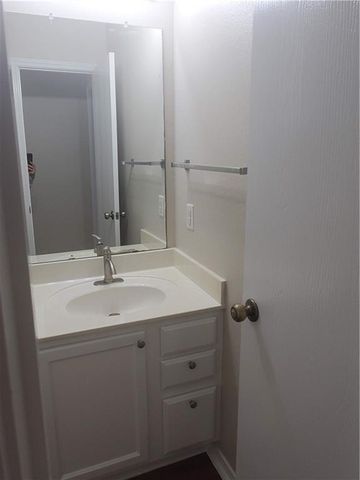 551 New Country RD, Kyle, TX 78640