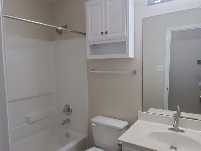 551 New Country RD, Kyle, TX 78640