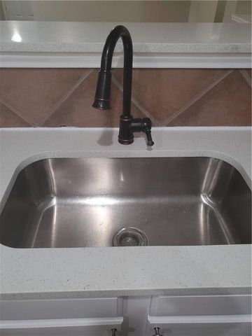 551 New Country RD, Kyle, TX 78640