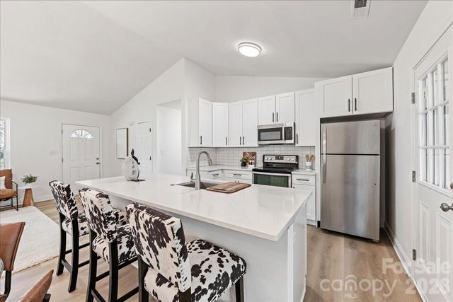 231 West Avenue, Charlotte, NC 28208