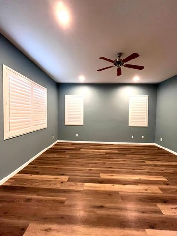 402 Alpen Rose Way, Galt, CA 95632