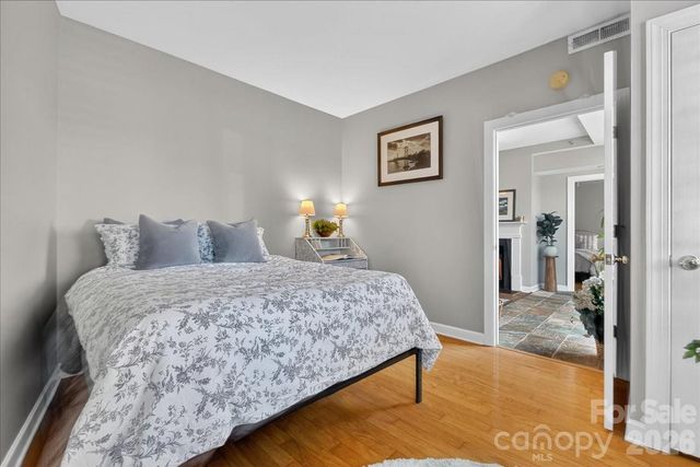 718 W Trade Street 809, Charlotte, NC 28202