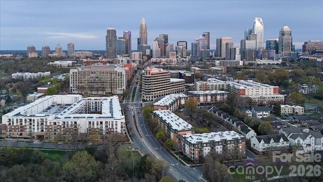 718 W Trade Street 809, Charlotte, NC 28202