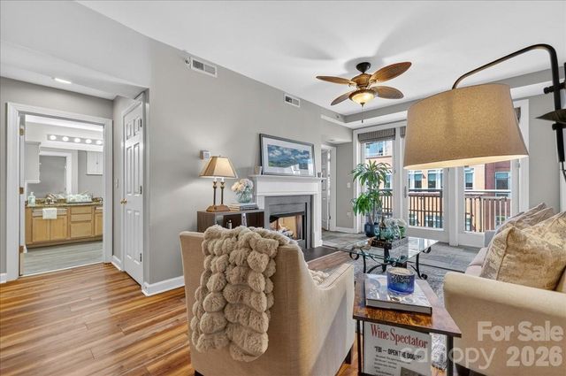 718 W Trade Street 809, Charlotte, NC 28202