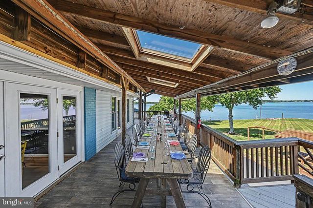 11200 EMERY LN, Bumpass, VA 23024