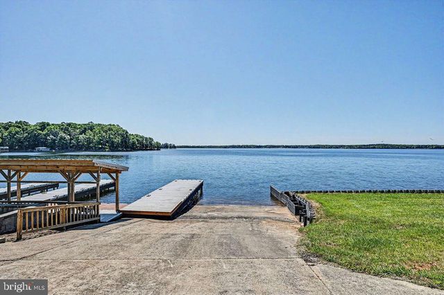 11200 EMERY LN, Bumpass, VA 23024