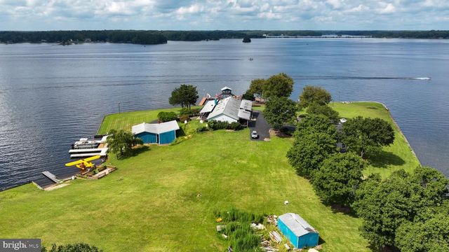 11200 EMERY LN, Bumpass, VA 23024