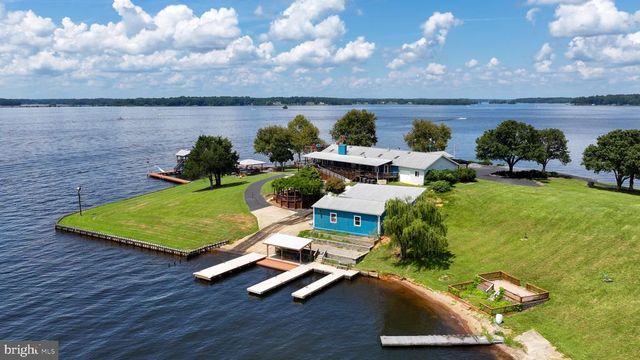 11200 EMERY LN, Bumpass, VA 23024