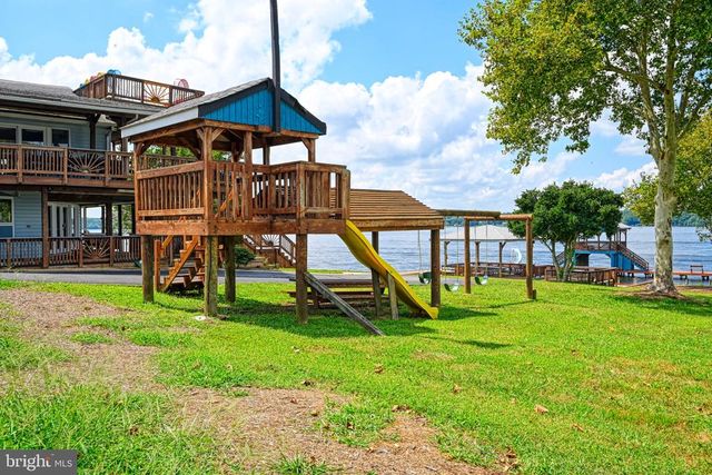 11200 EMERY LN, Bumpass, VA 23024