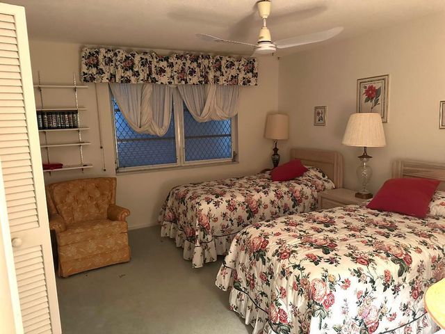 135 South Boulevard A, Boynton Beach, FL 33435