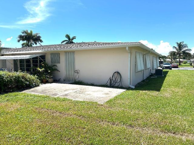 135 South Boulevard A, Boynton Beach, FL 33435