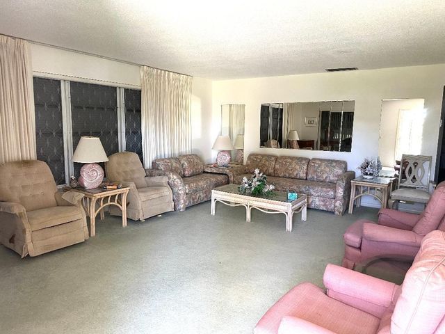 135 South Boulevard A, Boynton Beach, FL 33435