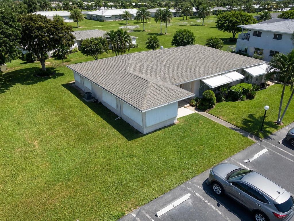 135 South Boulevard A, Boynton Beach, FL 33435