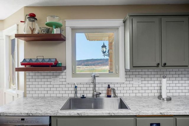 32701 S Dorsett Hill Lane, Archie, MO 64725