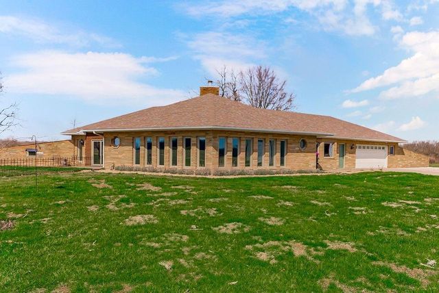 32701 S Dorsett Hill Lane, Archie, MO 64725