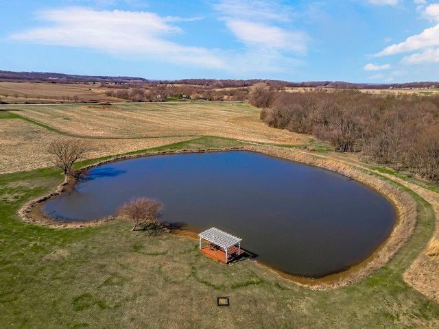 32701 S Dorsett Hill Lane, Archie, MO 64725