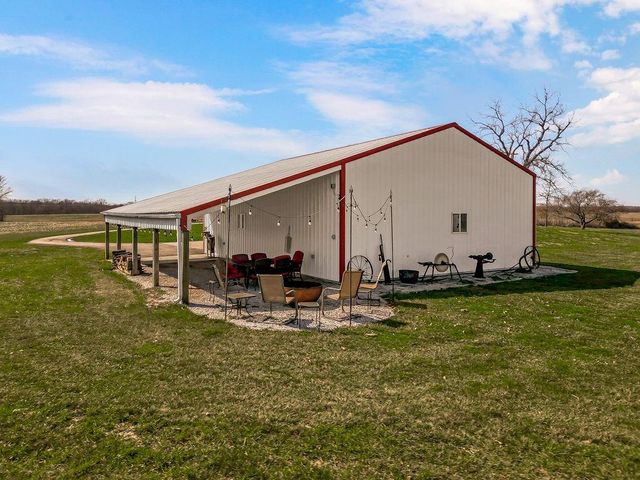 32701 S Dorsett Hill Lane, Archie, MO 64725