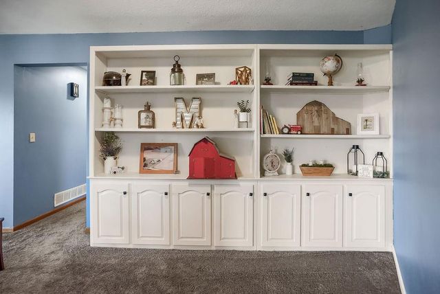 32701 S Dorsett Hill Lane, Archie, MO 64725