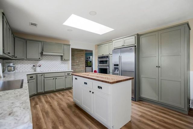 32701 S Dorsett Hill Lane, Archie, MO 64725