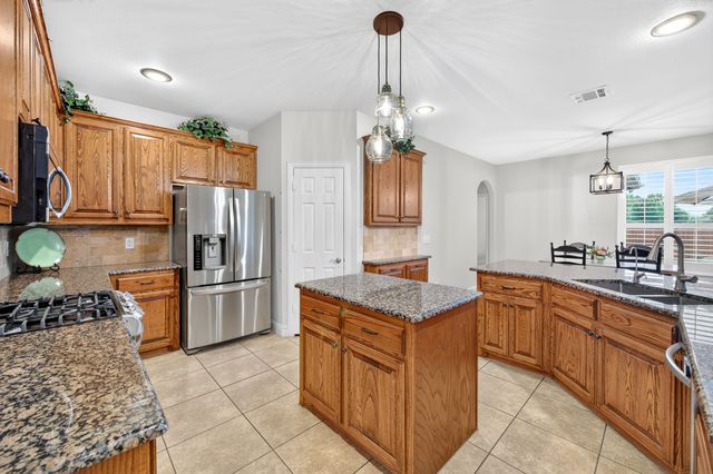 316 Sandy Cove, Argyle, TX 76226