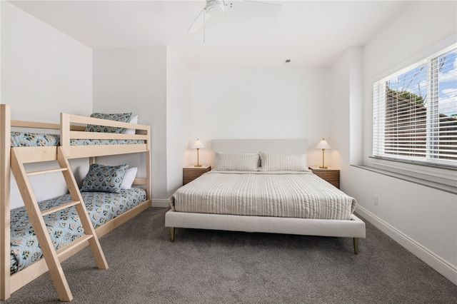 802 NW D Street, Bentonville, AR 72712