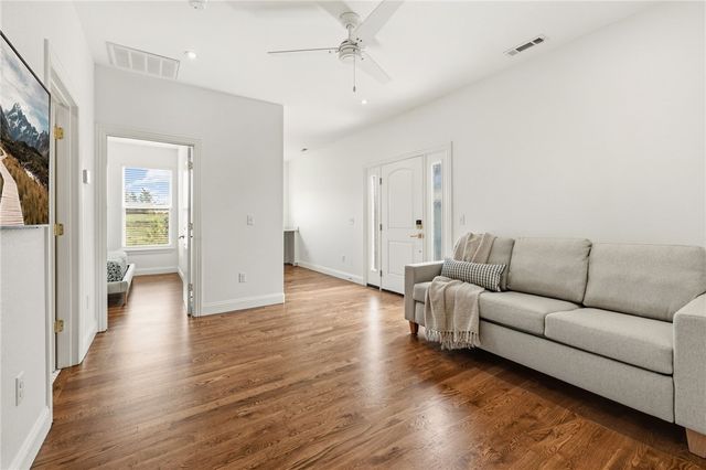 802 NW D Street, Bentonville, AR 72712