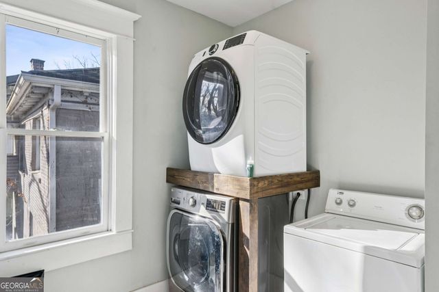 528 Holderness Street SW, Atlanta, GA 30310