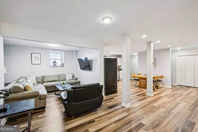 528 Holderness Street SW, Atlanta, GA 30310