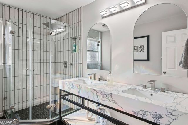 528 Holderness Street SW, Atlanta, GA 30310