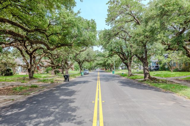 4530 Mckinney Street, Houston, TX 77023