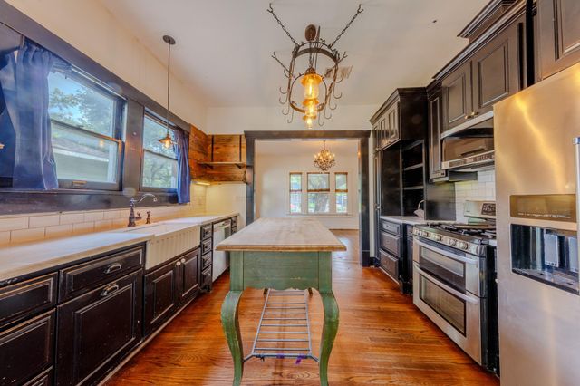 4530 Mckinney Street, Houston, TX 77023