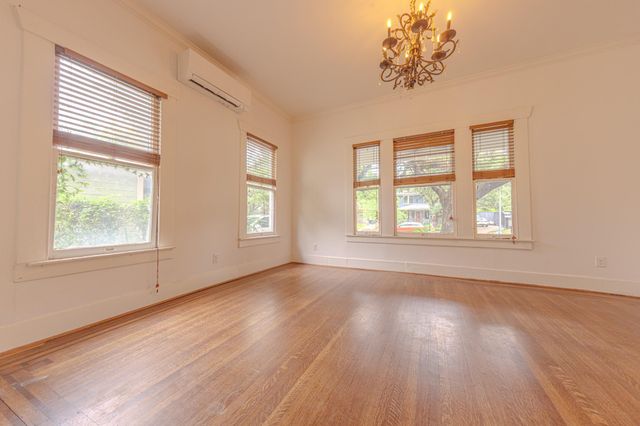 4530 Mckinney Street, Houston, TX 77023