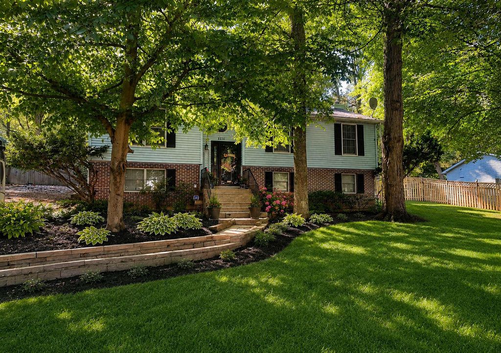 8301 HEATHERWICK DR, Brandywine, MD 20613
