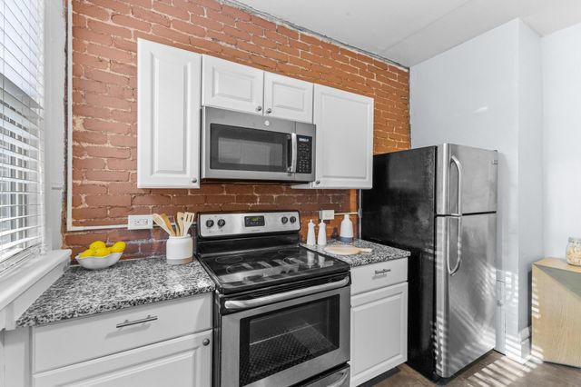 888 Dennison Avenue, 890, Columbus, OH 43215