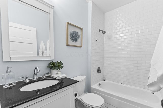 888 Dennison Avenue, 890, Columbus, OH 43215