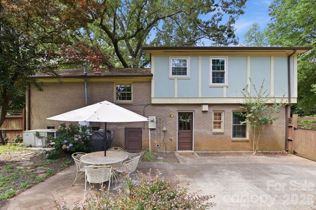 7419 Meadowdale Lane, Charlotte, NC 28212