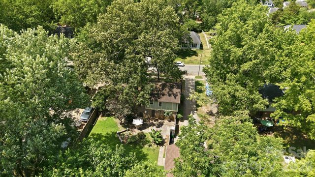 7419 Meadowdale Lane, Charlotte, NC 28212